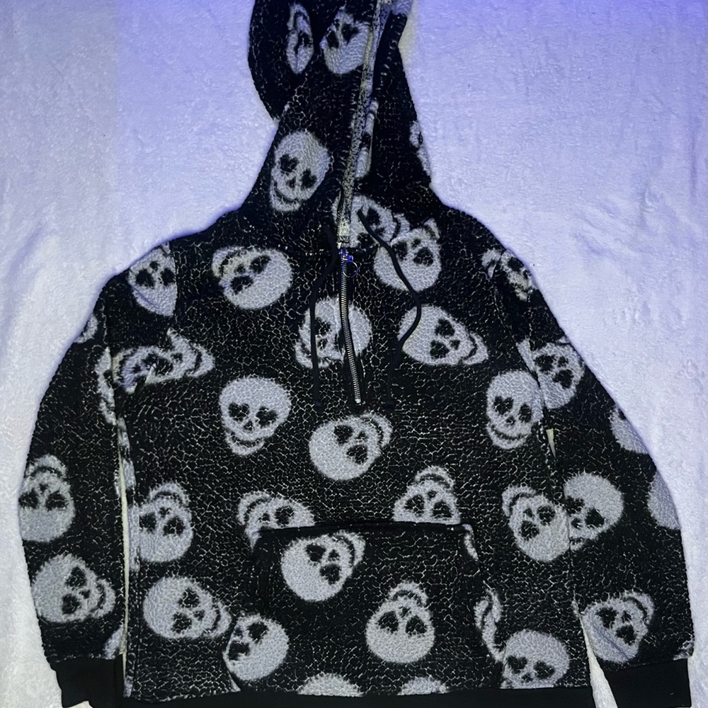 No Boundaries Black and White Skull Zip Up Sweater